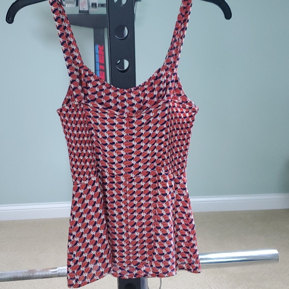 Top - Picture 2 of 2